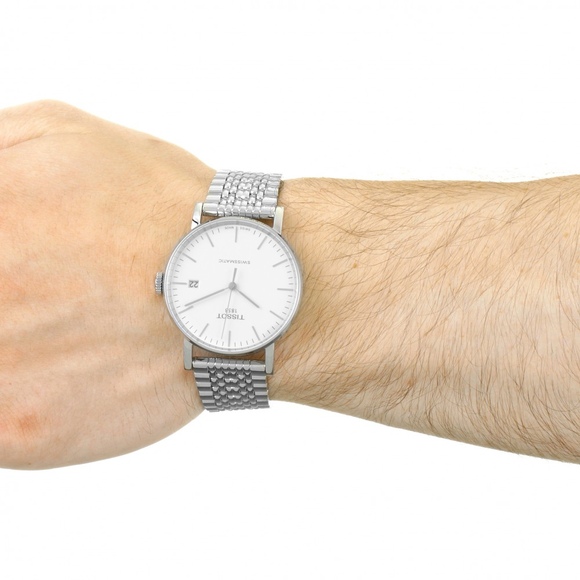 Tissot T1094071103100