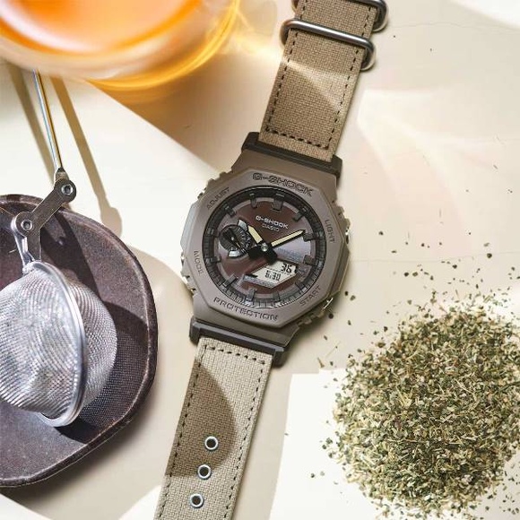 Casio GA-B2100CT-5APR