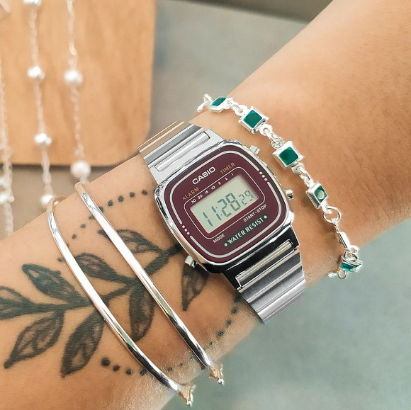 Casio LA670WA-7DF